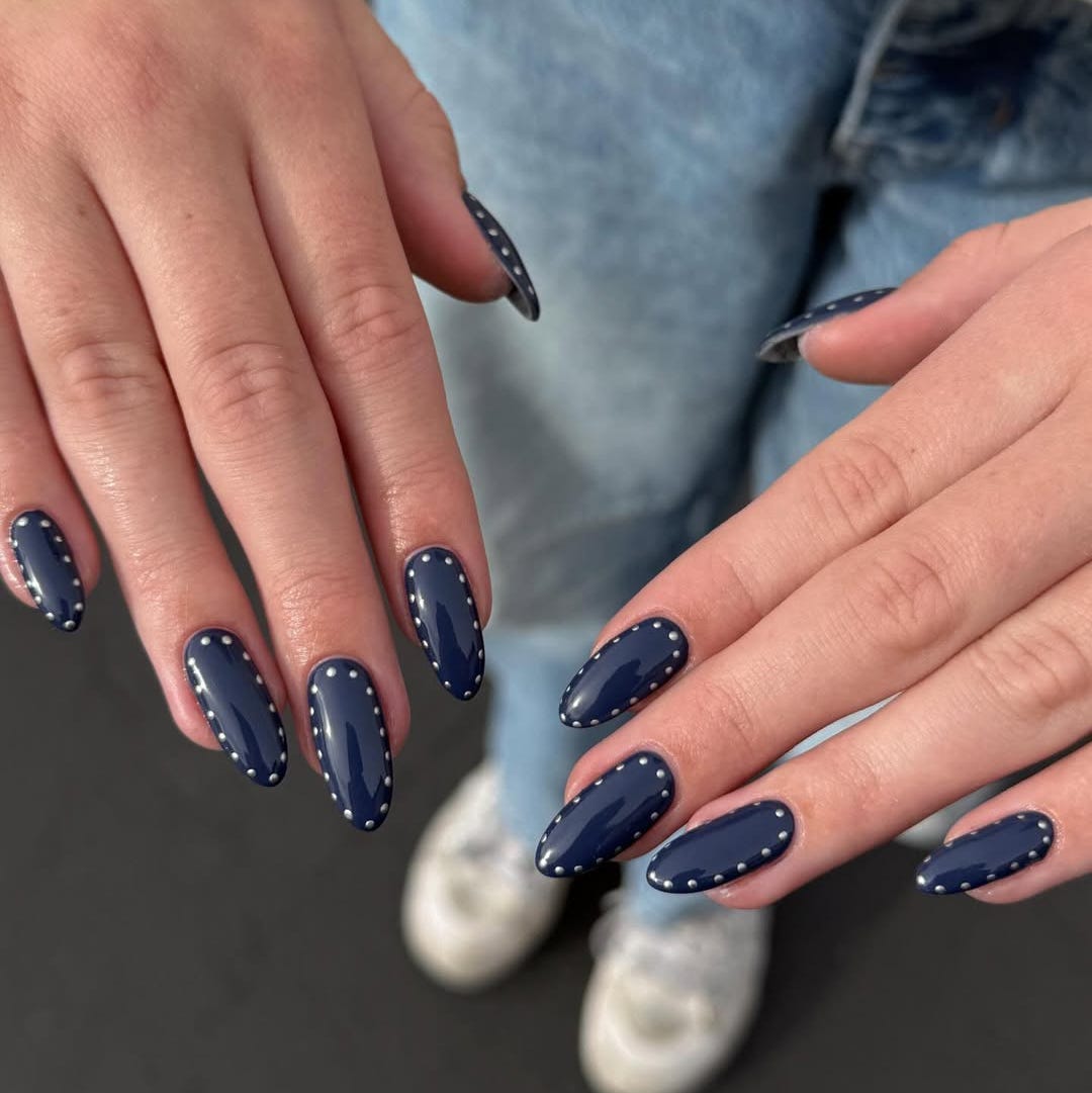 Medium Stiletto Studded Navy Blue Medium Stiletto Studded Navy Blue — Trendy Simple Nail Designs