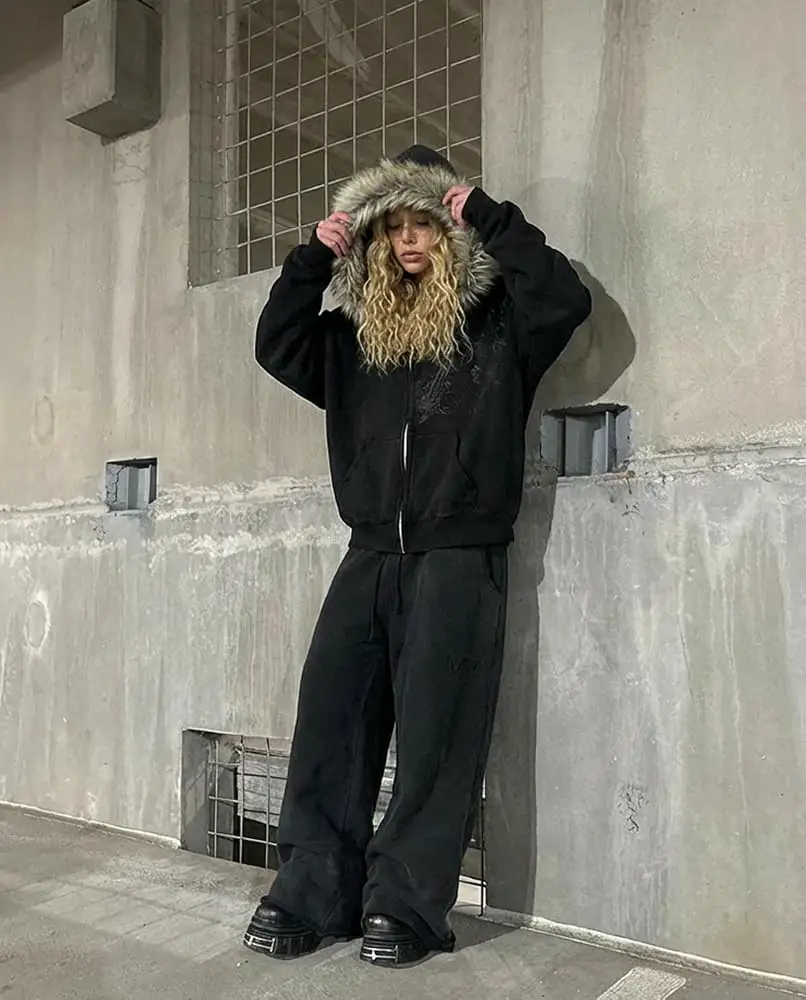 Monochromatic Black Hoodie and Sweatpants with Chunky Boots — Grunge Winter Outfits