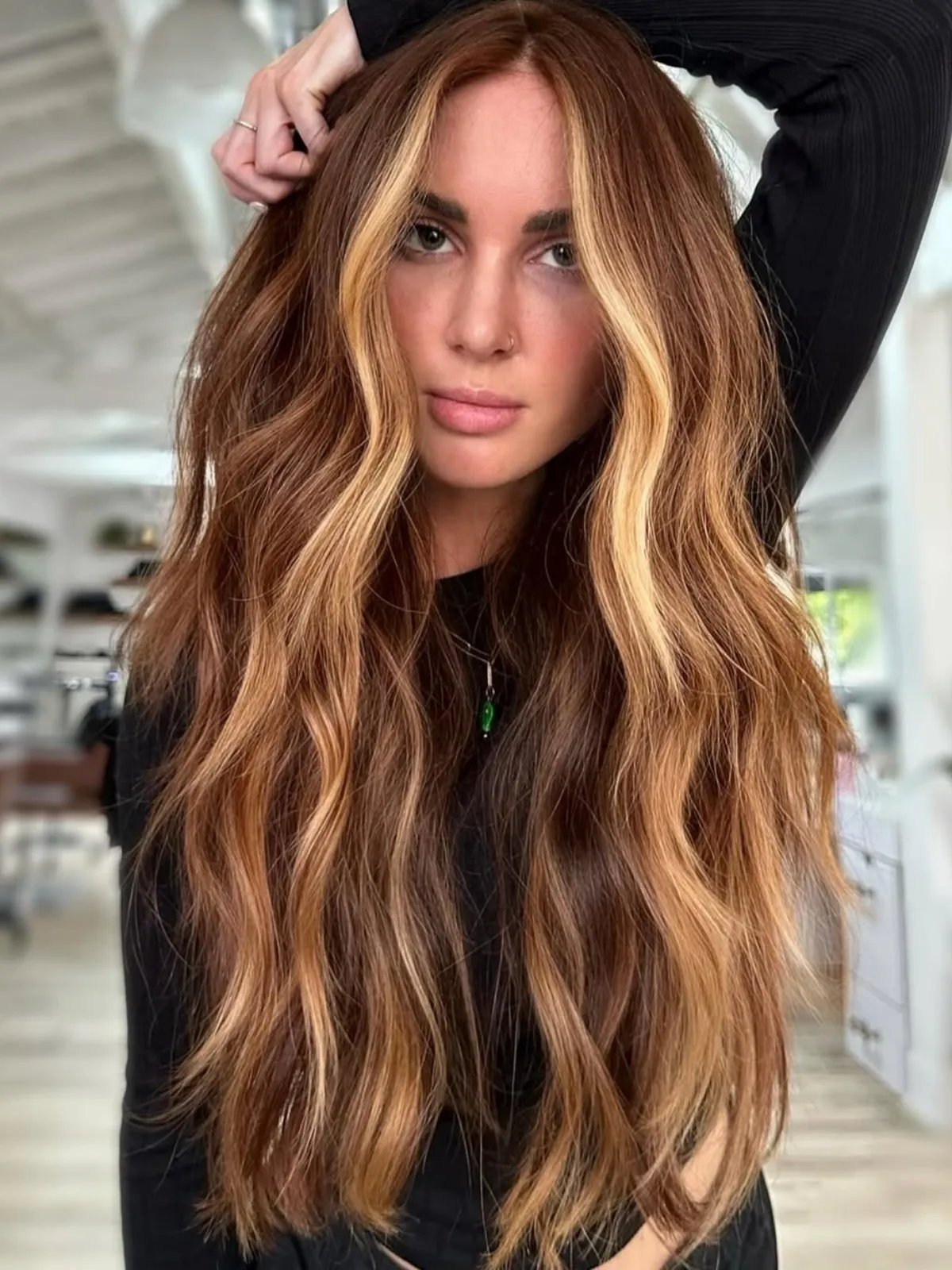 Medium Brown With Bold Blonde Money Pieces Medium Brown With Bold Blonde Money Pieces — Fall to Winter Hair Colors