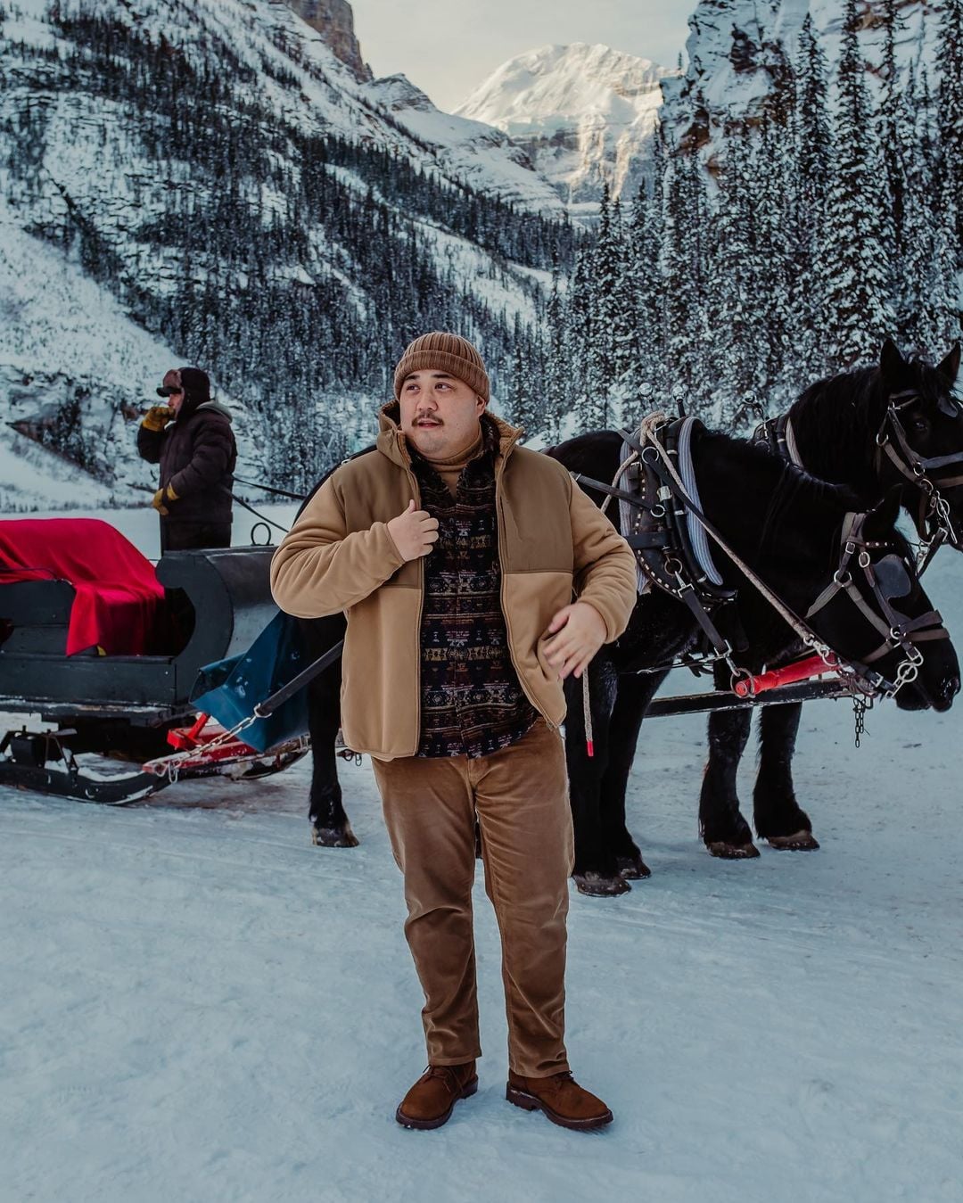 Winter Outdoors: Fleece Jacket Over Patterned Shirt Winter Outdoors: Fleece Jacket Over Patterned Shirt — Winter Outfits for Men