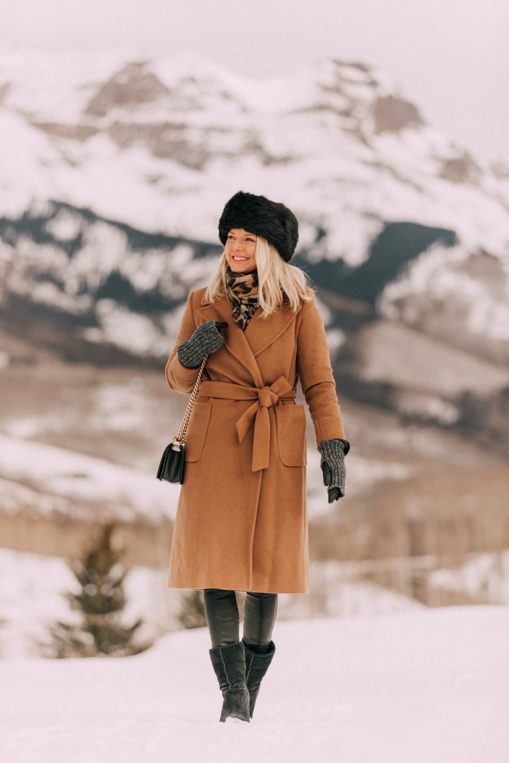Classic Camel Wool Coat with Leopard Scarf — Italy Winter Outfits