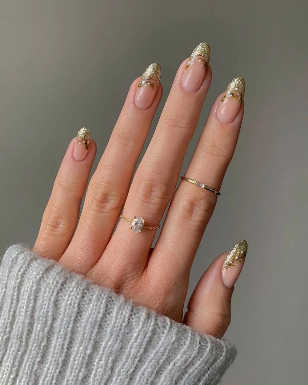 One Hand Close-Up Visual Idea One Hand Close-Up Visual Idea — Winter French Tip Nails