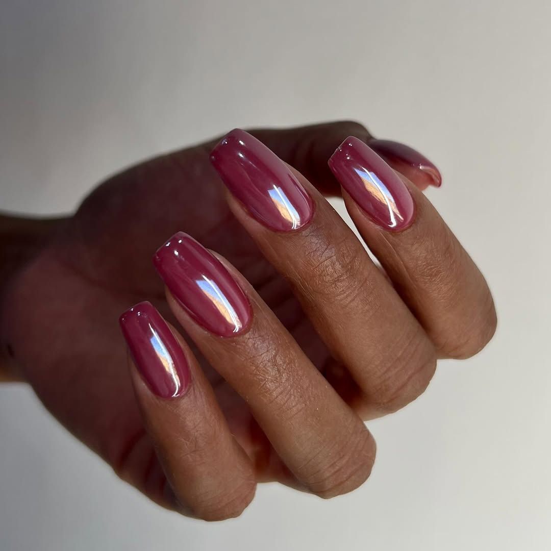 Deep Berry Chrome with Snowflakes Deep Berry Chrome with Snowflakes — Winter Chrome Nails