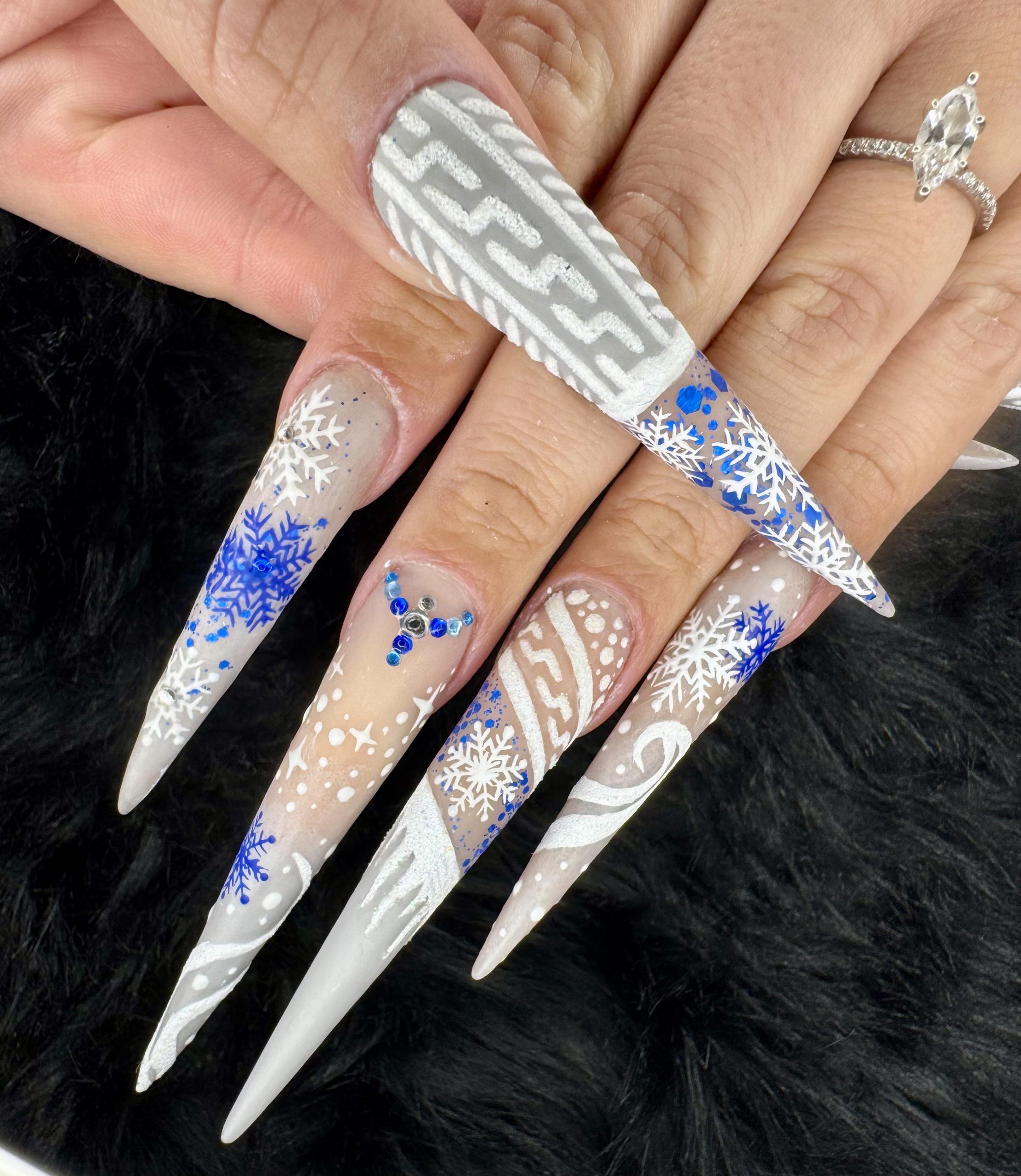 Intricate Winter Snowflake Stilettos Intricate Winter Snowflake Stilettos — Long Winter Nails