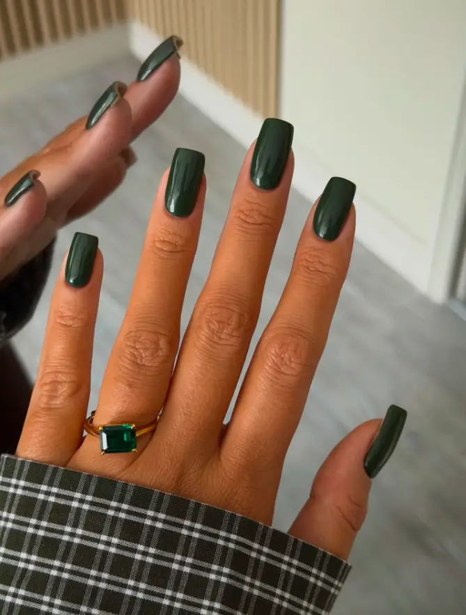 Deep Forest Green High Gloss Long Square Deep Forest Green High Gloss Long Square — Winter Green Nails