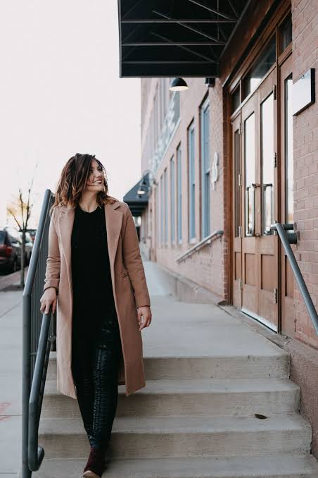 Long Camel Coat with Black Top and Textured Pants Long Camel Coat with Black Top and Textured Pants — Brown Coat Outfits