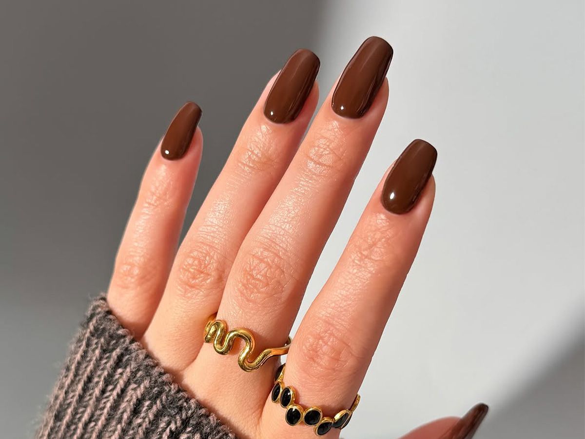 Rich Milk Chocolate Brown Glossy Medium Coffin Nails Rich Milk Chocolate Brown Glossy Medium Coffin Nails — Winter Nail Colors for Pale Skin