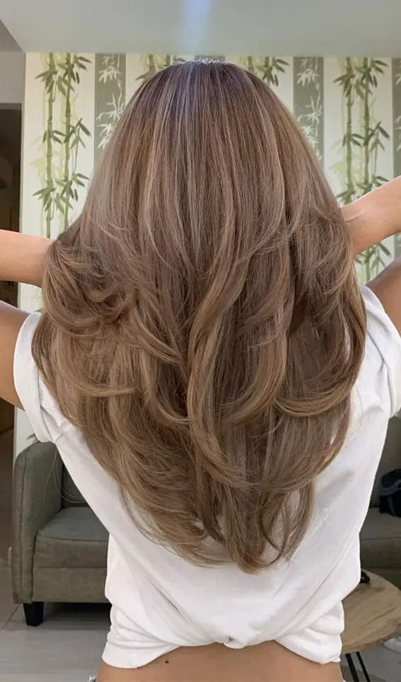 Mid-Back Blowout Ashy Highlights Mid-Back Blowout Ashy Highlights — Mushroom Brown Hair