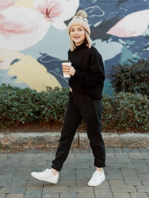 Black Turtleneck Sweater with Matching Sweatpants and Beanie Black Turtleneck Sweater with Matching Sweatpants and Beanie — Turtleneck Outfits