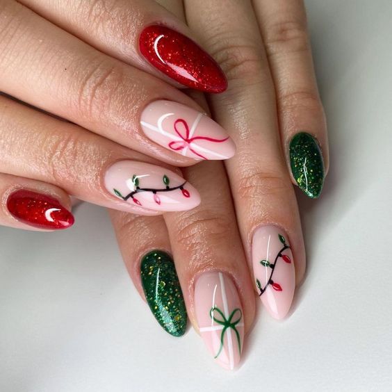 Festive Christmas Lights Almonds Festive Christmas Lights Almonds — Short Winter Almond Nails