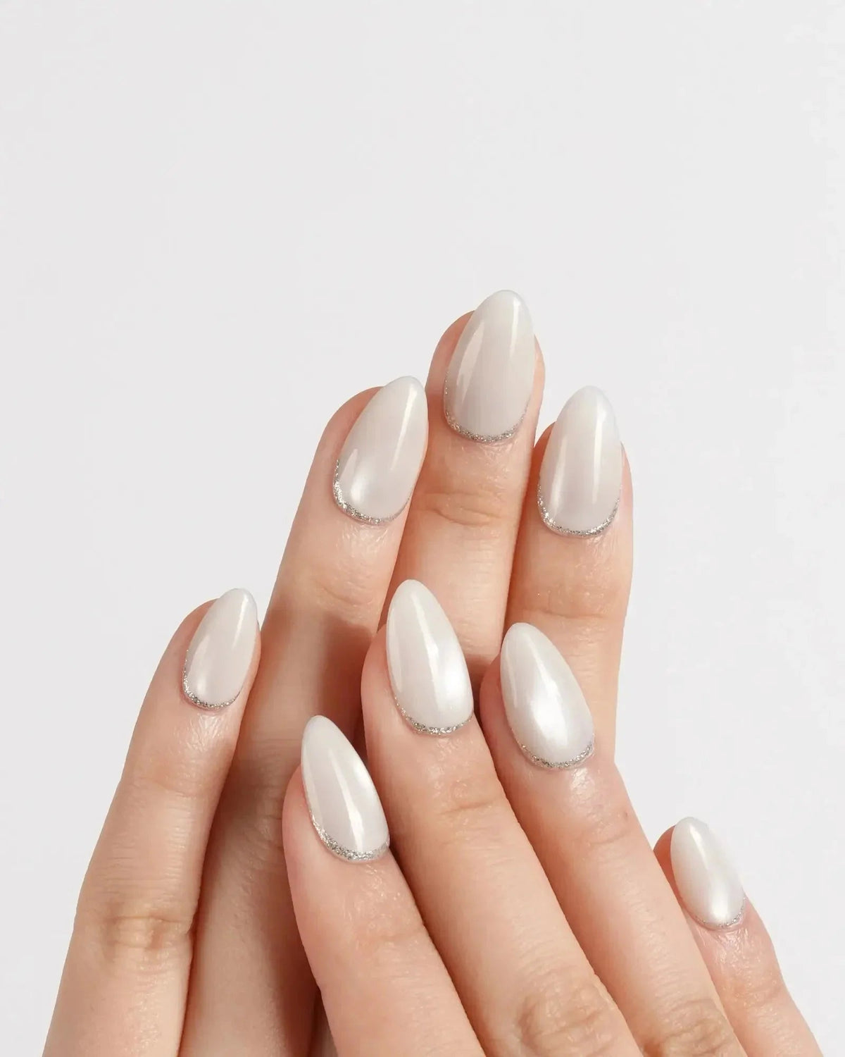 Silver Glitter Line Pearlescent French Oval Nails Silver Glitter Line Pearlescent French Oval Nails — Cute Nail Designs