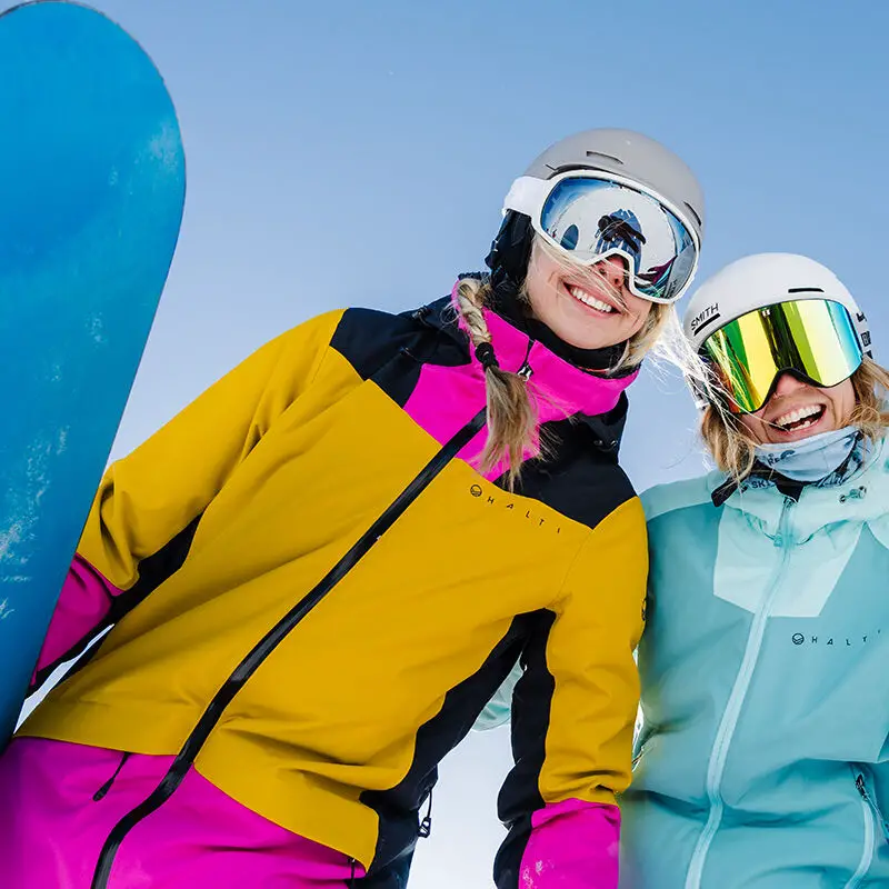 Color-Blocked Ski Jackets for a Vibrant Look Color-Blocked Ski Jackets for a Vibrant Look — Ski Outfits