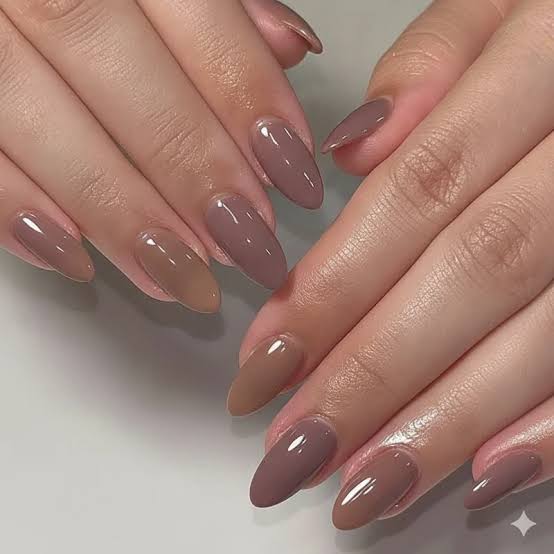 Neutral Taupe and Beige Glossy Nails Neutral Taupe and Beige Glossy Nails — Winter Nail Colors for Women Over 50