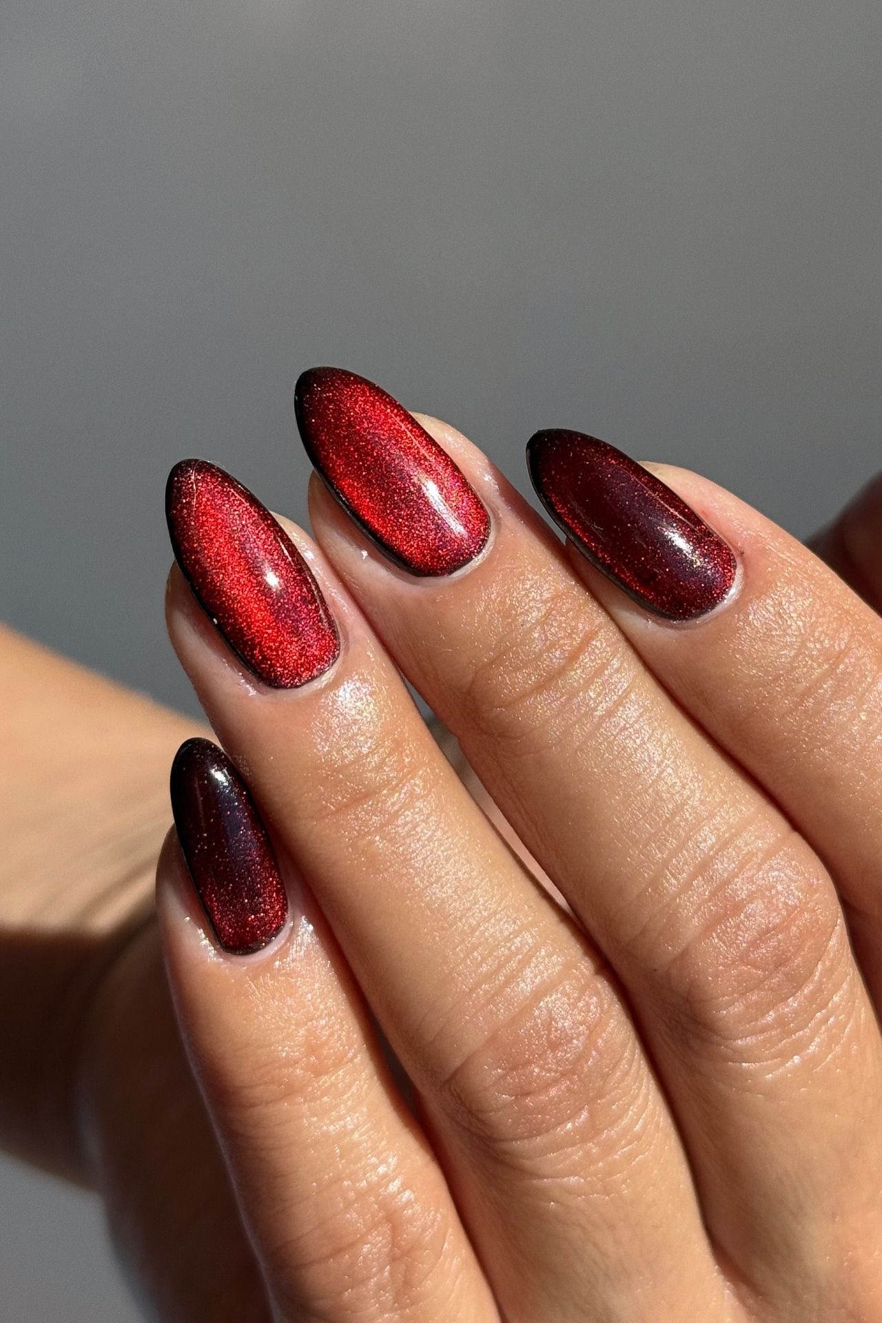 Captivating Deep Red Magnetic Shimmer Captivating Deep Red Magnetic Shimmer — Winter Red Nails