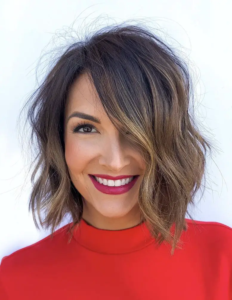 Chin Asymmetrical Bob With Textured Waves Chin Asymmetrical Bob With Textured Waves — Winter Haircuts for Women