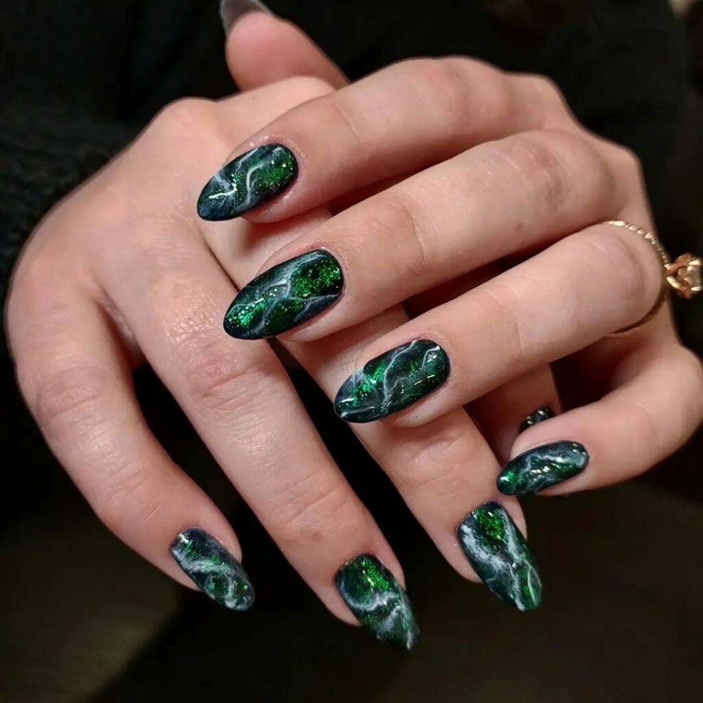 Medium Almond Emerald Swirls with Silver Glitter Medium Almond Emerald Swirls with Silver Glitter — Emerald Green Nails