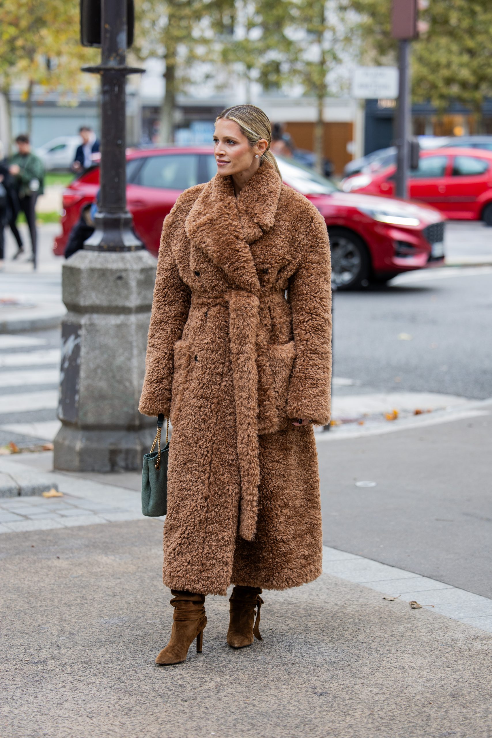 Belted Brown Teddy Coat with Suede Boots Belted Brown Teddy Coat with Suede Boots — Teddy Coat Outfits