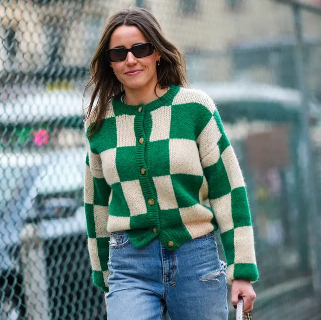 Checkered Knit Cardigan with Denim Jeans Checkered Knit Cardigan with Denim Jeans — Sweater Outfits