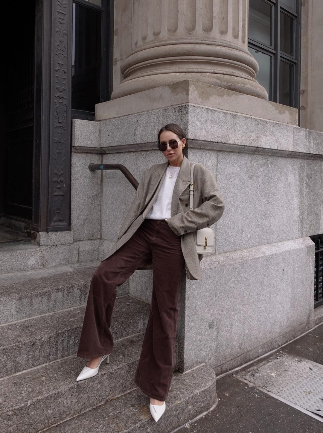 Casual Academic Outfit Idea — Dark Academia Winter Outfits