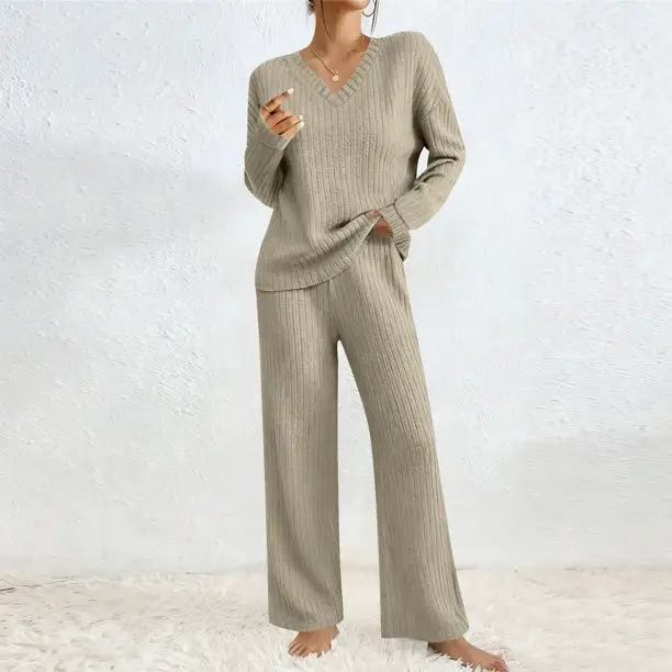 Beige Ribbed Knit Set: Effortless Winter Comfort Beige Ribbed Knit Set: Effortless Winter Comfort — Casual Winter Outfits