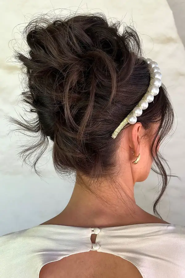 32 Trendy High Updos That Are Totally Worth the Hype I Take You itakeyou.co.uk