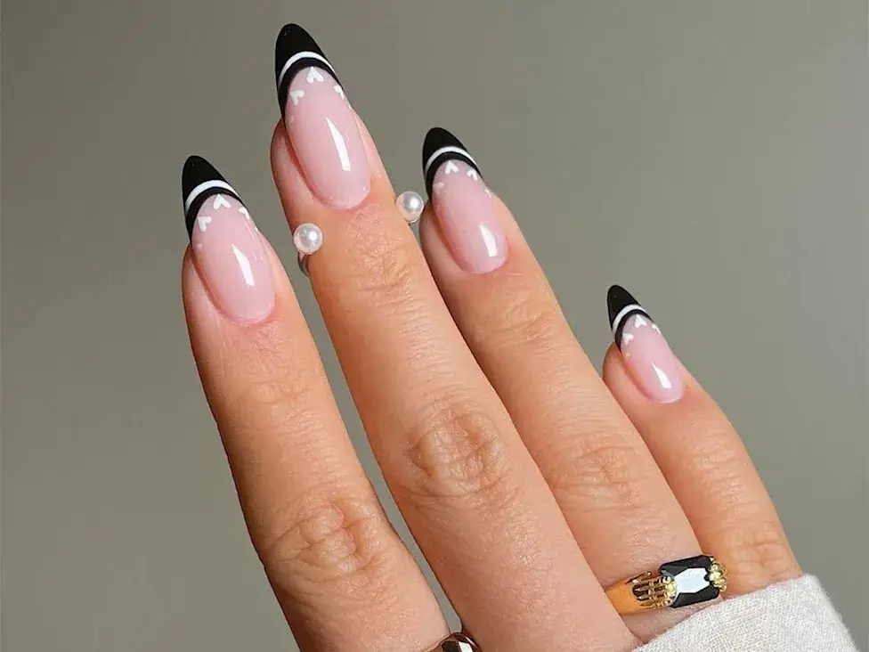 Long Stiletto Black French with Hearts Long Stiletto Black French with Hearts — French Nail Designs