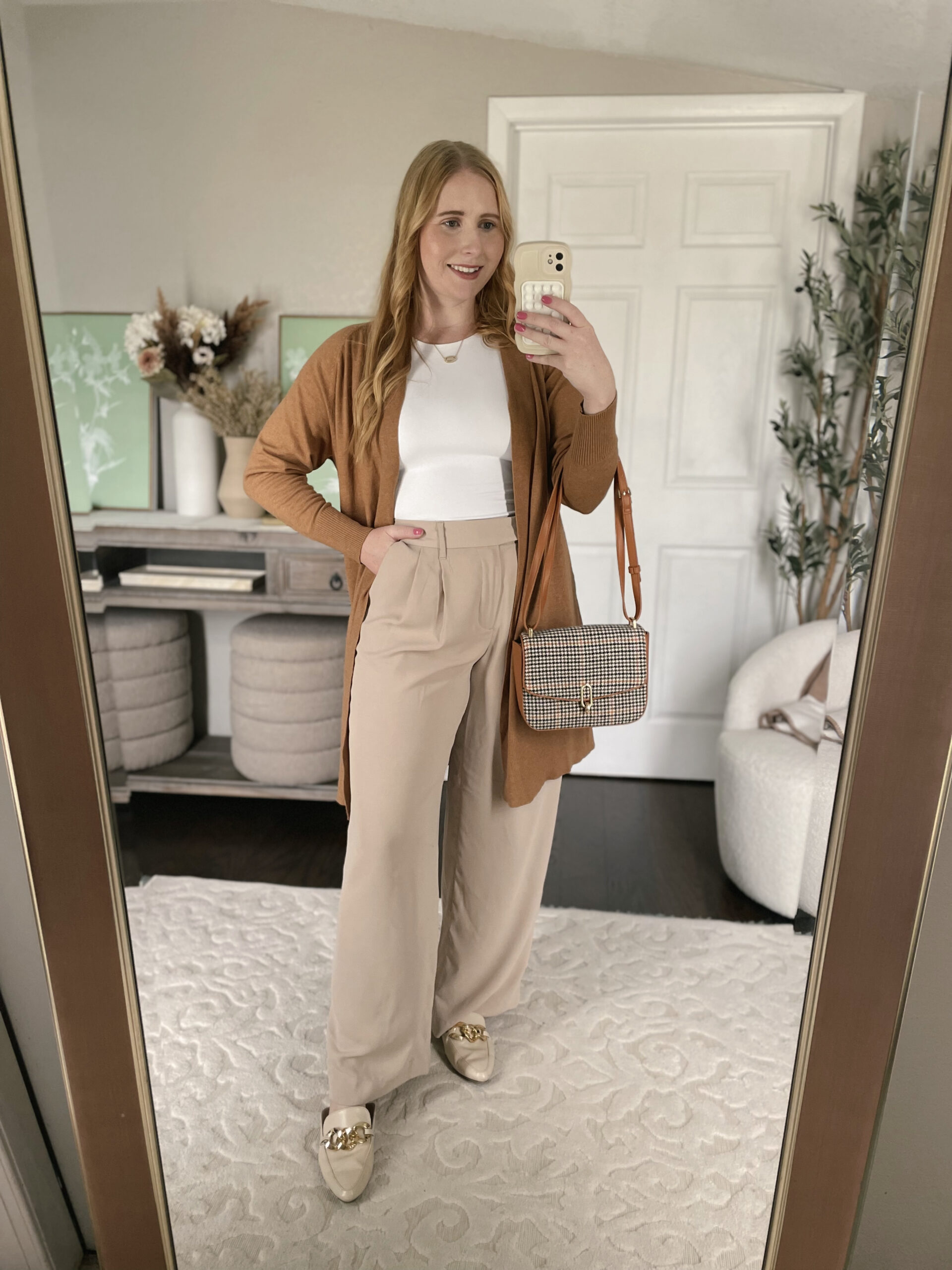 Longline Brown Cardigan with Beige Trousers and Houndstooth Bag Longline Brown Cardigan with Beige Trousers and Houndstooth Bag — Winter Teacher Outfits