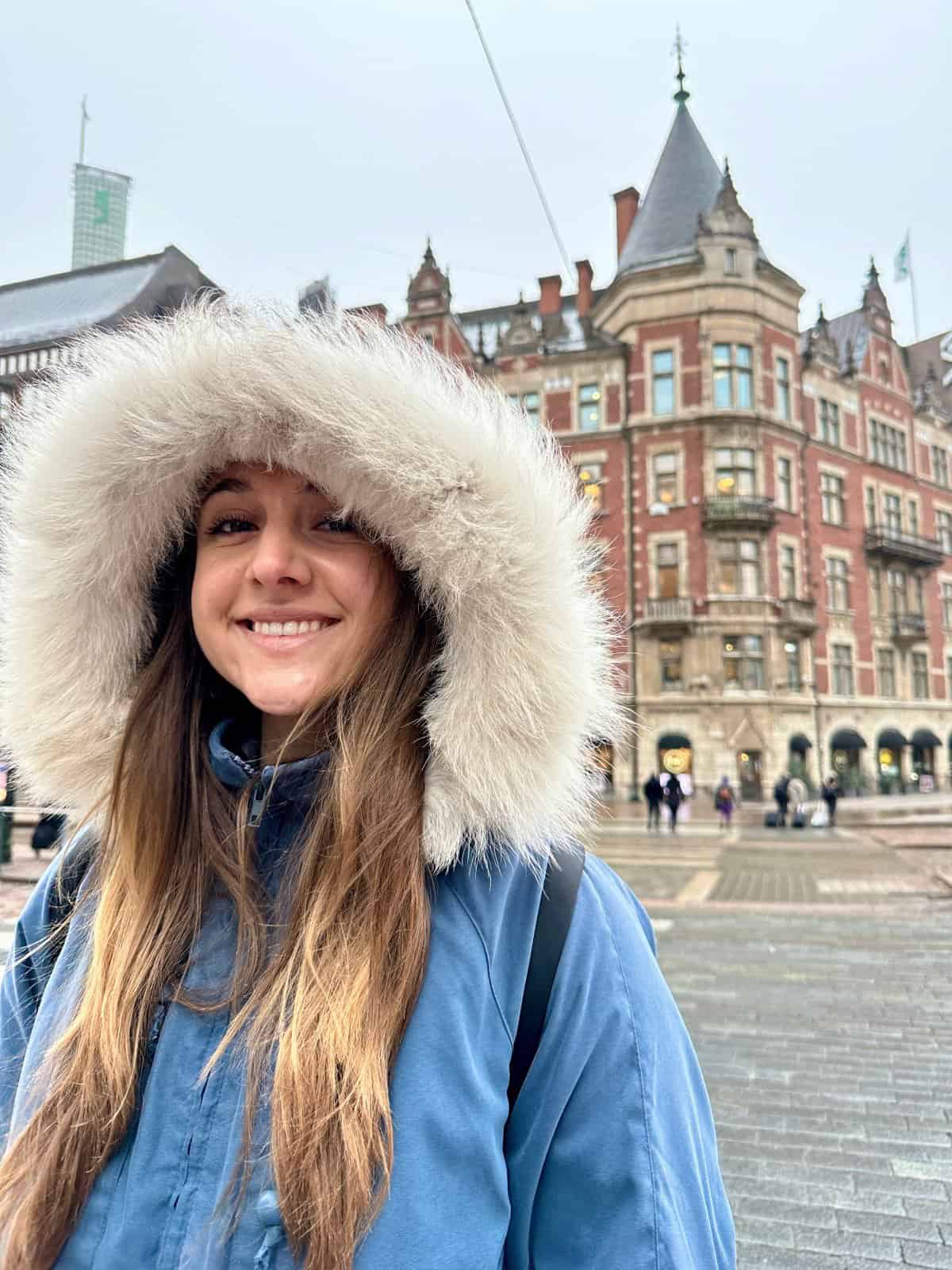 Statement Hooded Jacket with Faux Fur Trim Statement Hooded Jacket with Faux Fur Trim — Late Winter Outfits