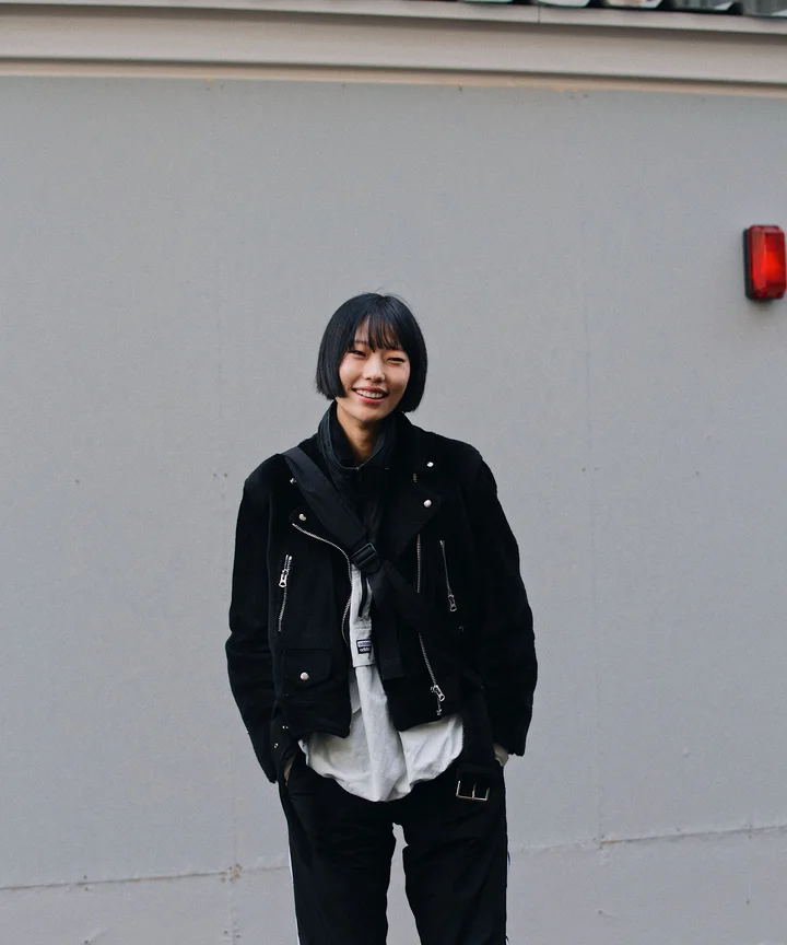 Black Bob with Sharp Blunt Bangs Black Bob with Sharp Blunt Bangs — Winter Bob Haircuts
