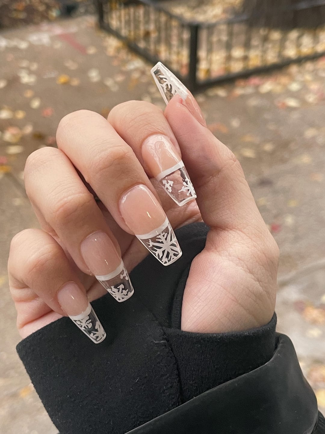 Sheer Pink French Tip Snowflake Coffin Nails Sheer Pink French Tip Snowflake Coffin Nails — Snowflake Nails