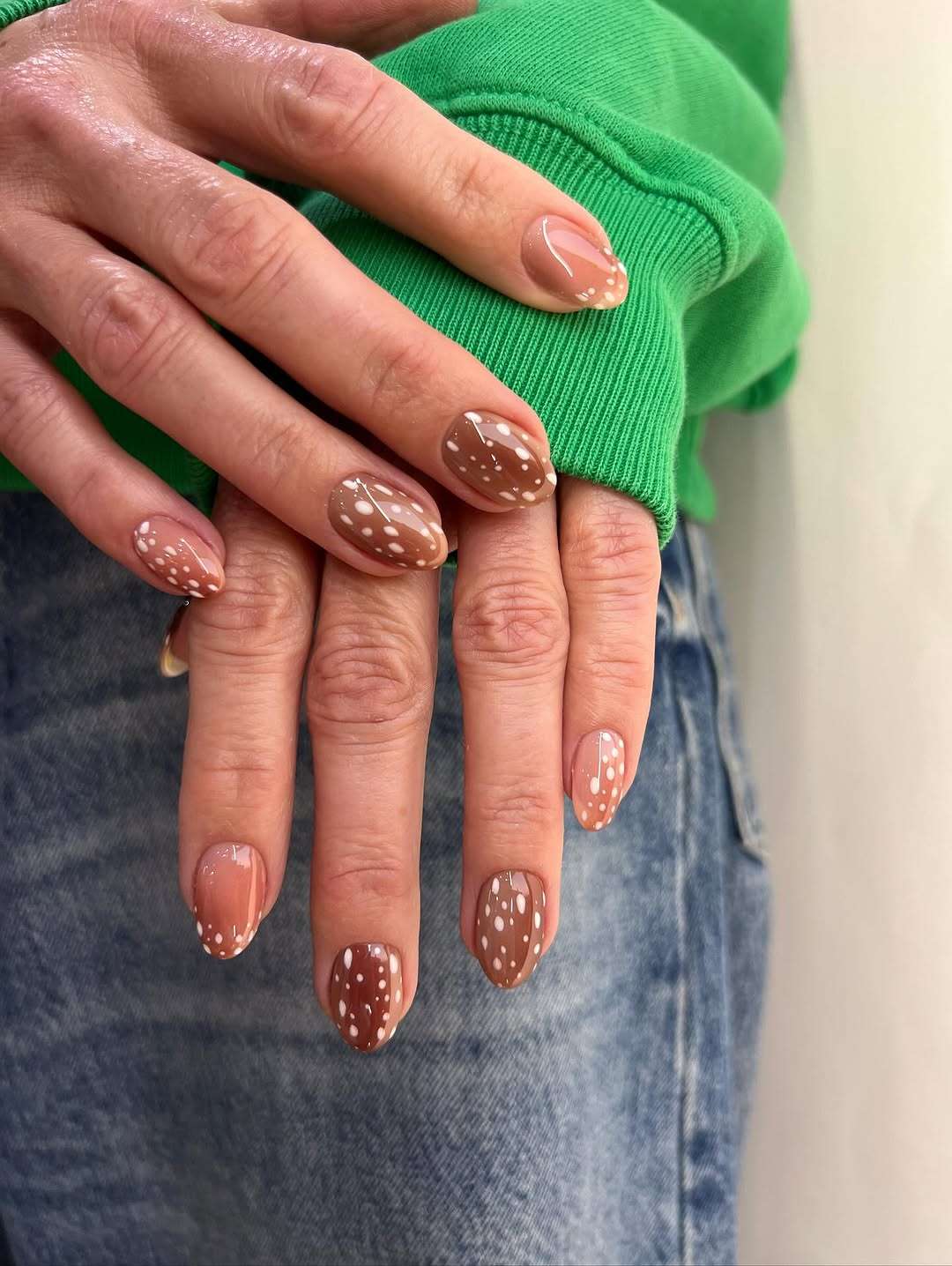 Chic Nude with Fawn Print and French Tips Chic Nude with Fawn Print and French Tips — Cute Winter Nails