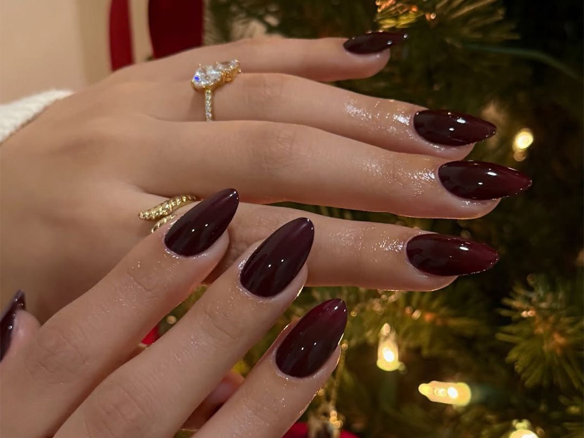 Deep Burgundy Shimmer Gloss Nails — Everyday Winter Nails