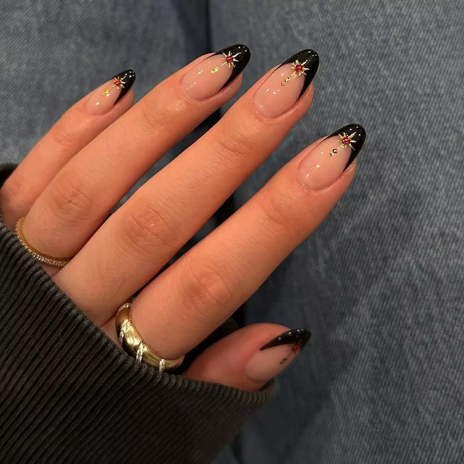 Black Tips With Gold And Red Accents Visual Idea Black Tips With Gold And Red Accents Visual Idea — Winter French Tip Nails