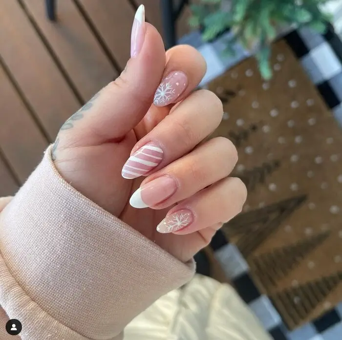 Snowflake French Tip Stripe Almond Nails Snowflake French Tip Stripe Almond Nails — Winter White Nails