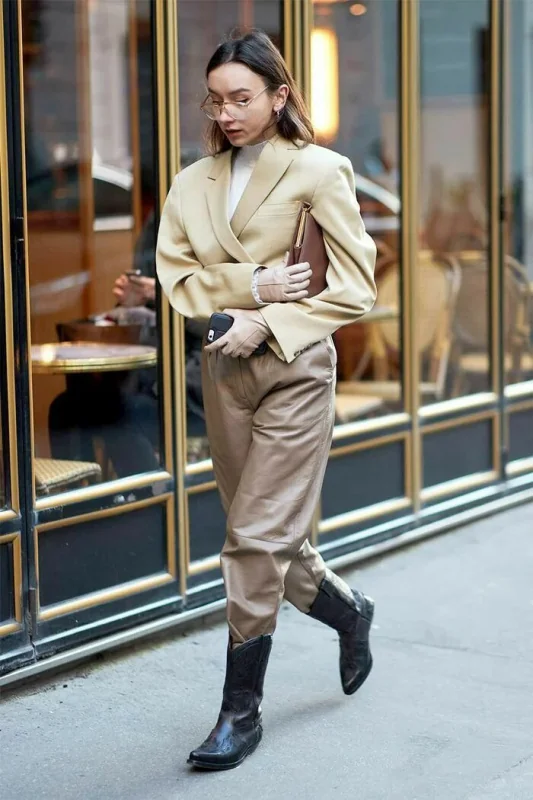 Casual Daytime Brown Leather Pants with Beige Blazer — Leather Pants Outfits