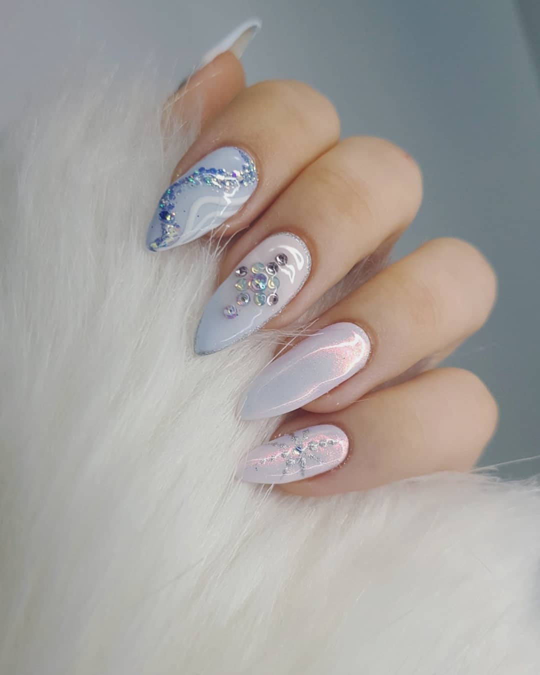Pale Blue Shimmer Rhinestone Accents Pale Blue Shimmer Rhinestone Accents — Natural Winter Nails