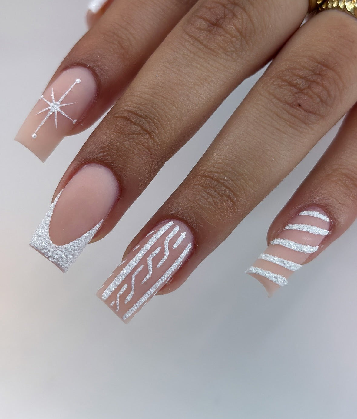 Glossy With Fine Glitter On One Nail Visual Idea Glossy With Fine Glitter On One Nail Visual Idea — Winter Coffin Nails