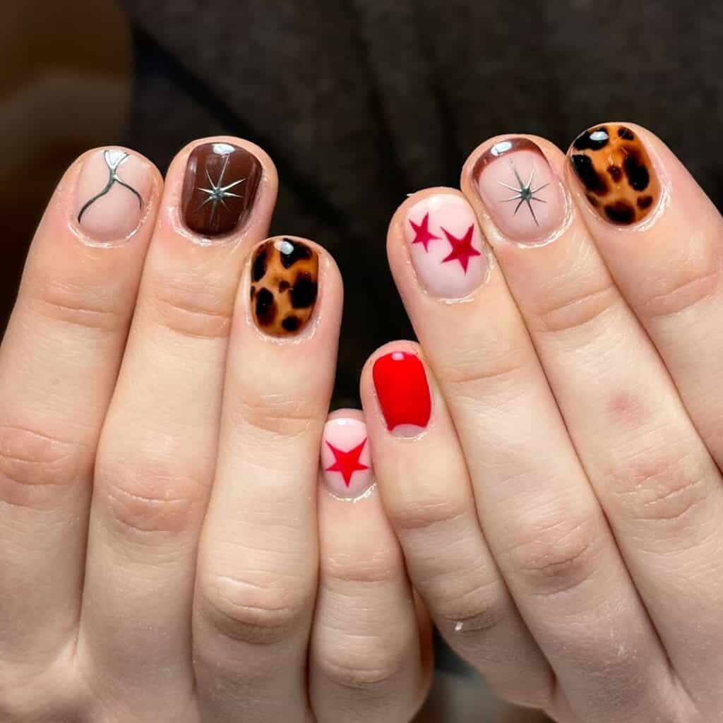 Leopard Print and Red Stars Short Oval Nails Leopard Print and Red Stars Short Oval Nails — Short Nail Designs