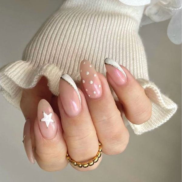 Pink Polka Dots and Stars with Glitter Tips Pink Polka Dots and Stars with Glitter Tips — Medium Length Winter Nails