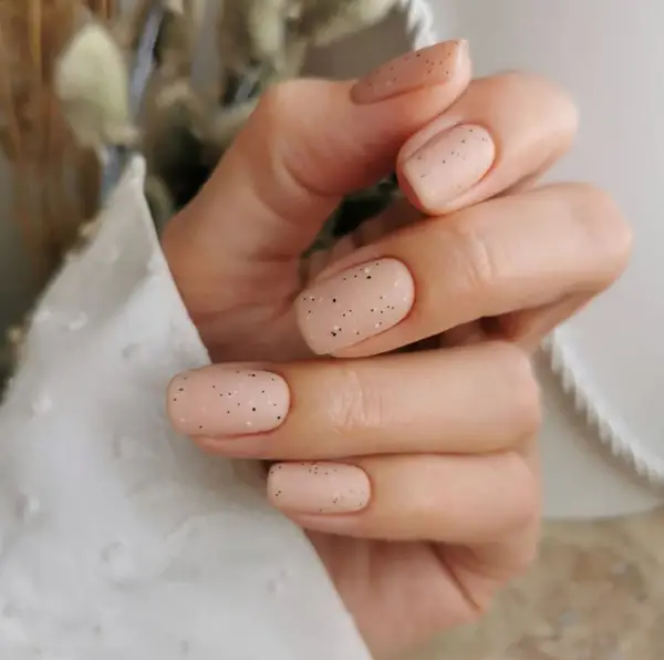 Visual Idea — Short Winter Nude Nails