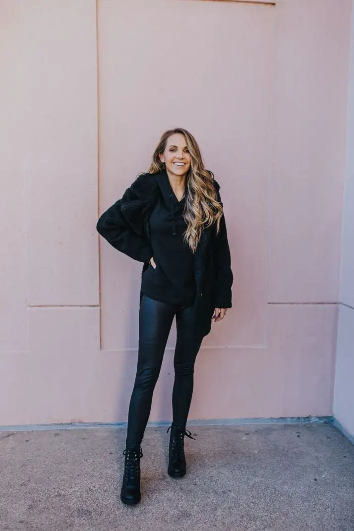 Monochromatic Black Outfit with Fuzzy Coat and Combat Boots Monochromatic Black Outfit with Fuzzy Coat and Combat Boots — Combat Boots Outfits