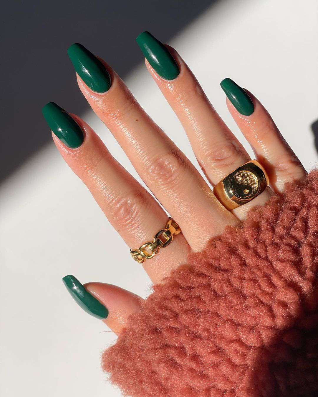 Dark Green High Gloss Coffin Nails Dark Green High Gloss Coffin Nails — Winter Green Nails