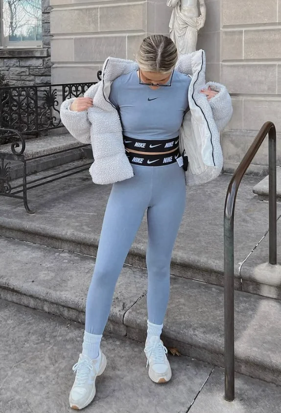 Light Blue Set with White Puffer for Outdoor Winter Activity — Winter Workout Outfits