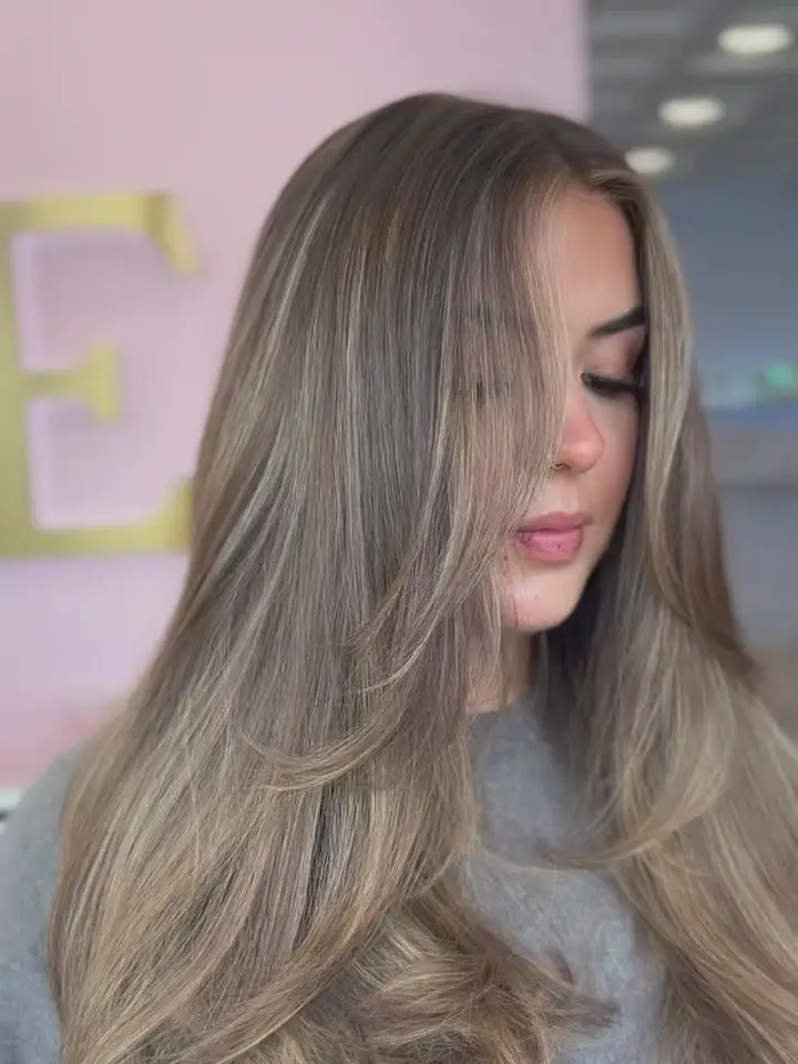 Warm Golden Blonde With Subtle Highlights Warm Golden Blonde With Subtle Highlights — Winter Hair Colors for Blondes