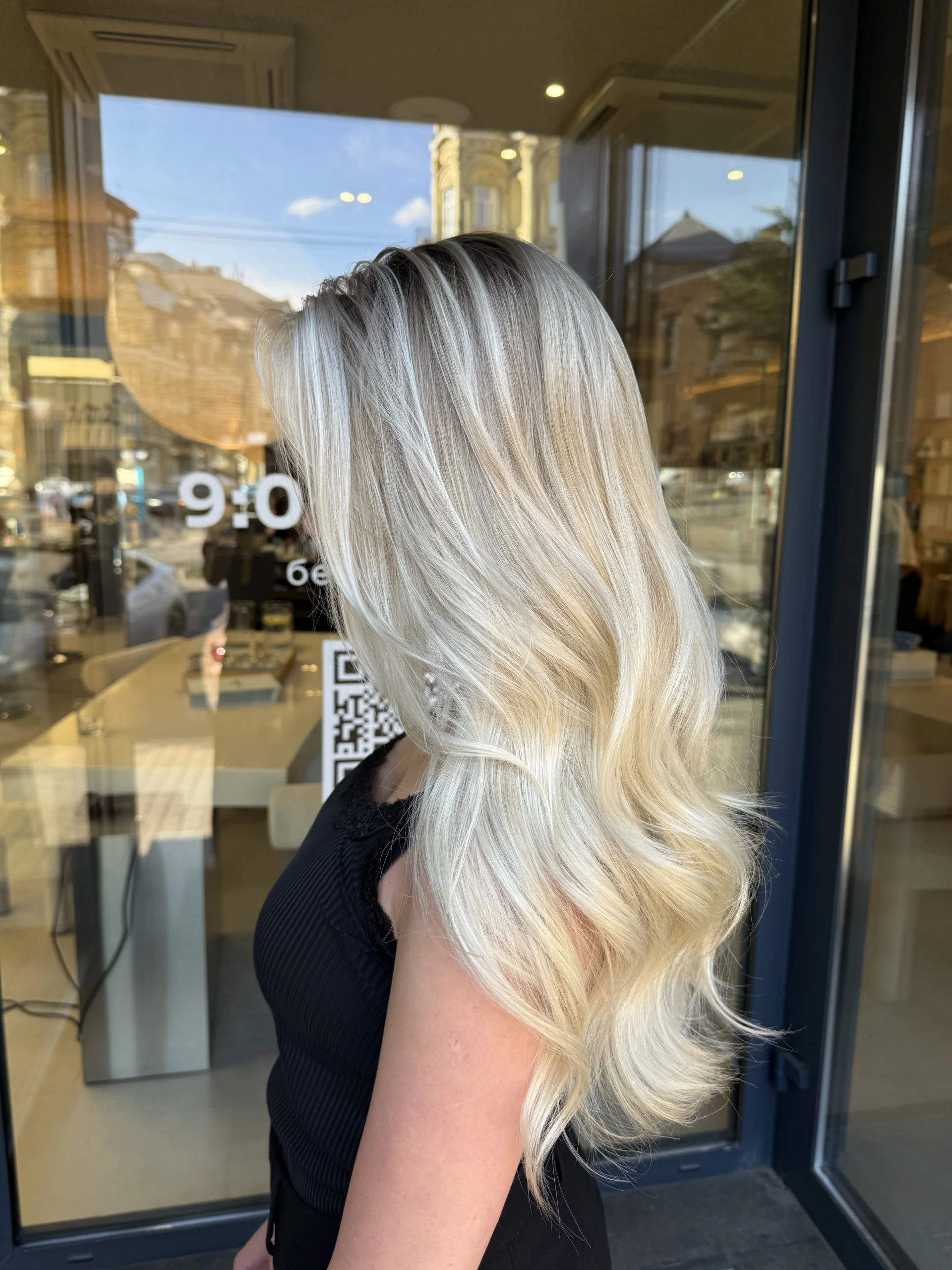 Ash Blonde Highlights with Ribbed Knit Top Ash Blonde Highlights with Ribbed Knit Top — Blonde Hair Colour