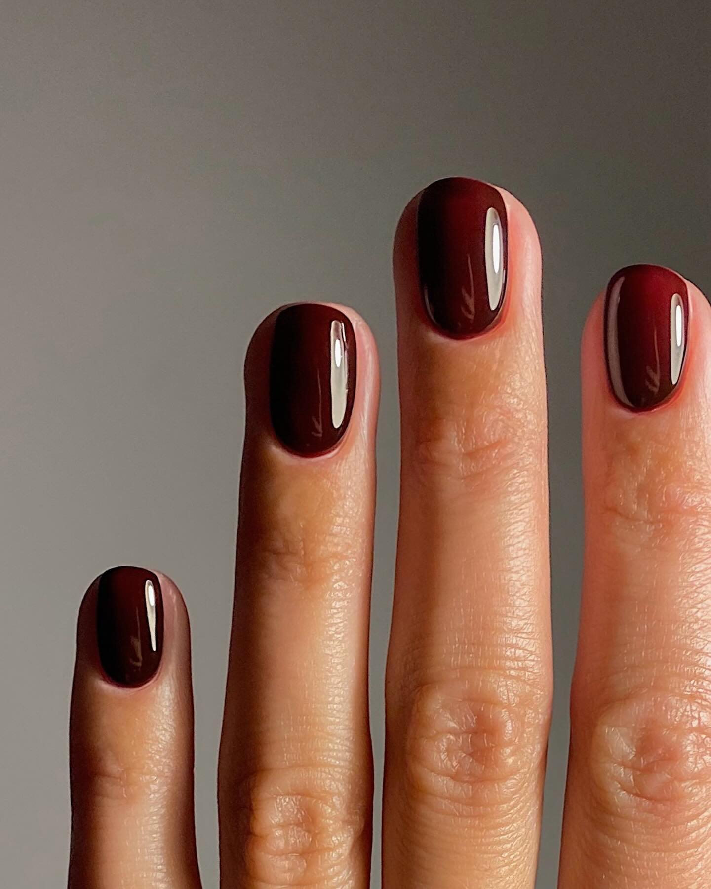 Deep Berry Red Short Oval Nails Deep Berry Red Short Oval Nails — Winter Nail Colors for Women Over 40