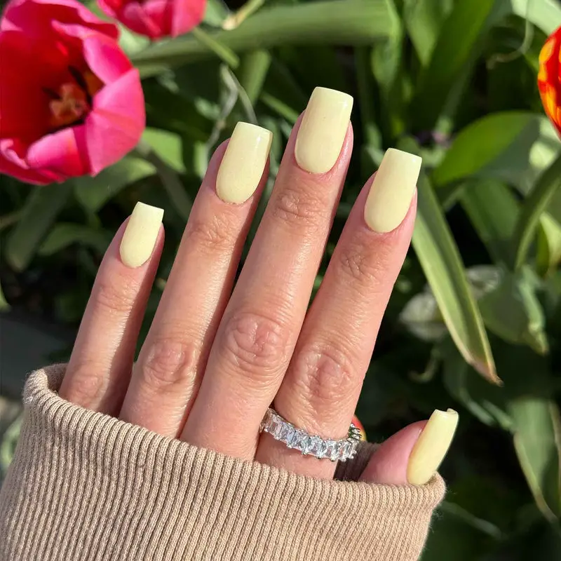 Medium Square Pastel Yellow Medium Square Pastel Yellow — Yellow Nail Designs