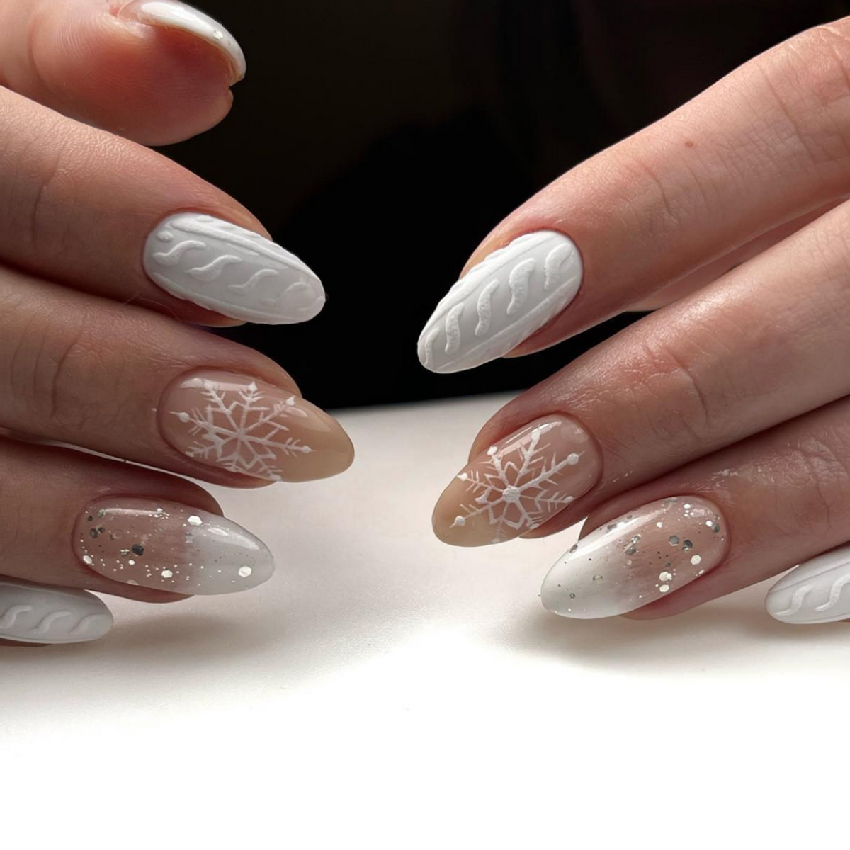 3D Cable Knit Texture with Snowflakes 3D Cable Knit Texture with Snowflakes — Winter Acrylic Nail Colors