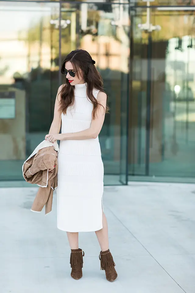 White Sleeveless Turtleneck Midi Dress with Suede Jacket and Fringe Boots White Sleeveless Turtleneck Midi Dress with Suede Jacket and Fringe Boots — Turtleneck Outfits