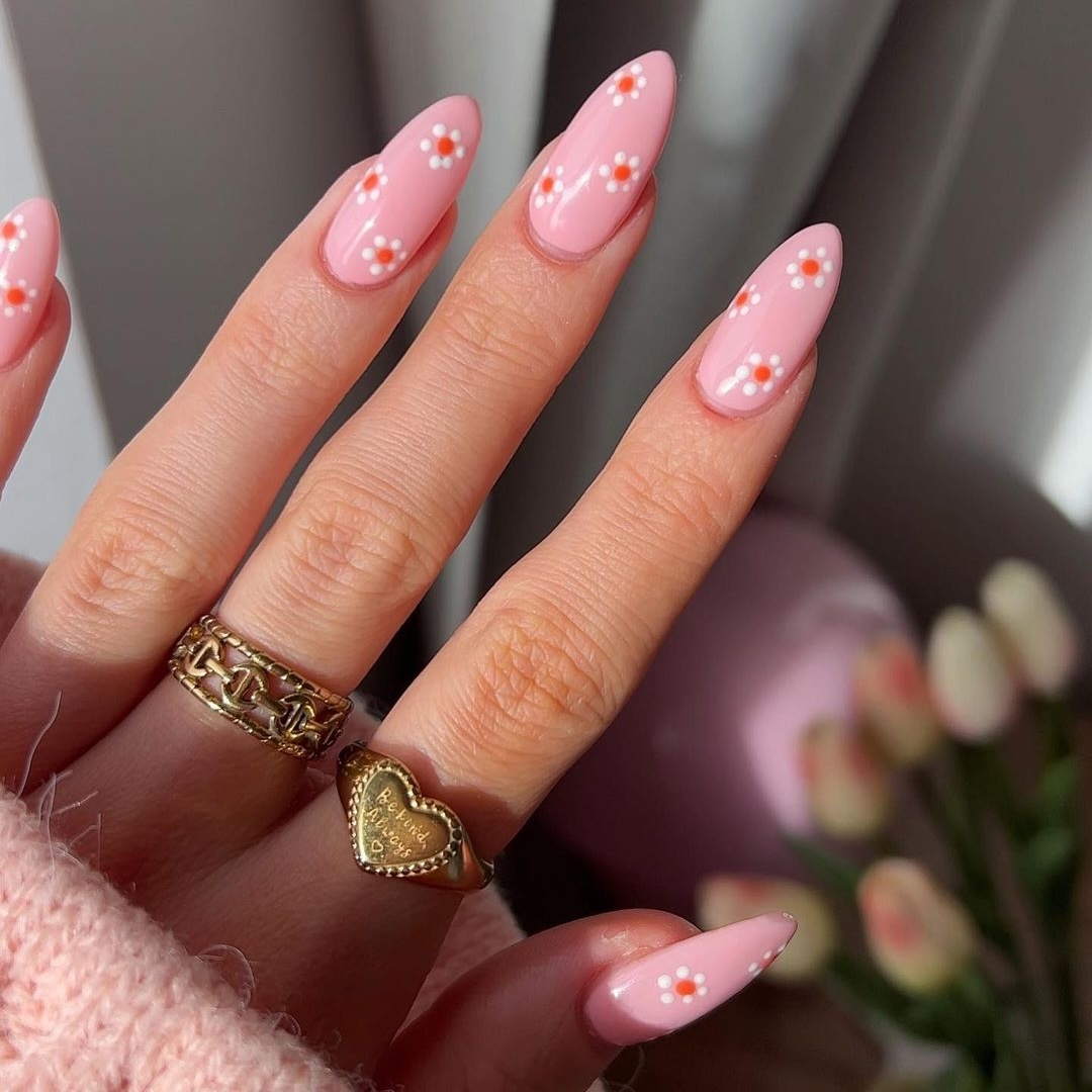 Floral Pattern Light Pink Medium Almond Nails Floral Pattern Light Pink Medium Almond Nails — Cute Nail Designs